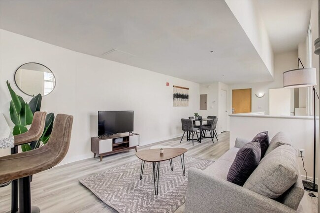 Photo - 50 N Illinois St Unit ID1014565P