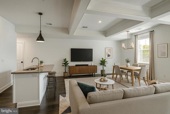 Photo - 117 Colwell Ln