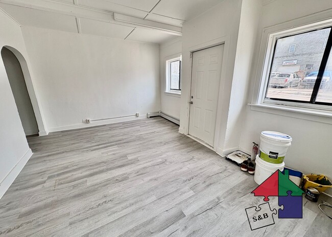 Photo - 94 Malletts Bay Ave Unidad 1A