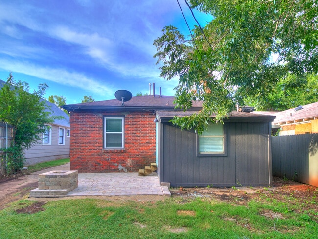 Photo - 841 NW 33rd St Unidad A