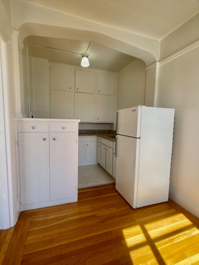 Photo - 2000 Beach St Unidad 304