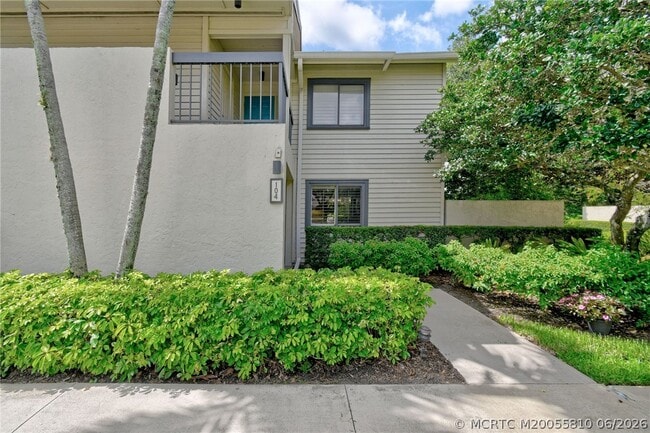 Photo - 5152 SE Club Way Unit 104