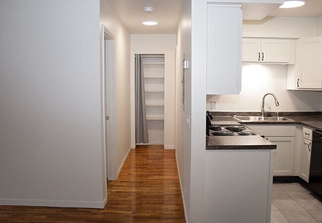 Green Oaks Apartments
