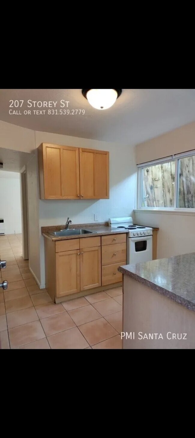 Photo - Charming Studio Apartment -  5 minutes to ...
