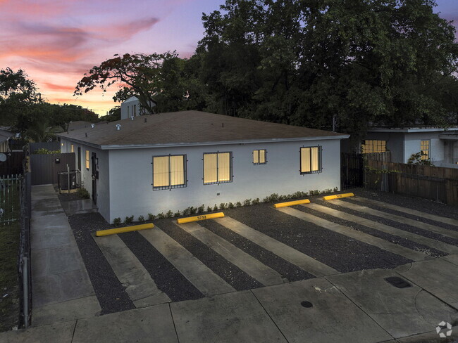 Building Photo - 5751 NW 6th Ave Rental