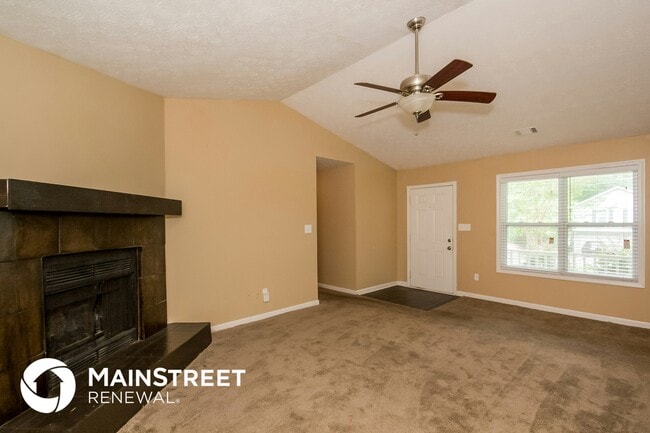 Photo - 7685 Mountain Creek Way