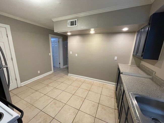Photo - 2BR/1BA