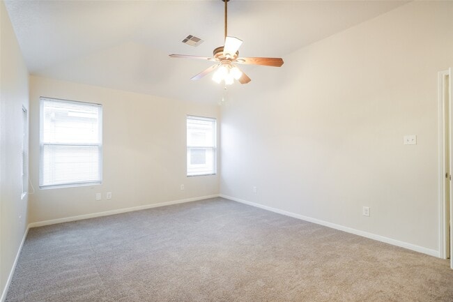 Photo - 16700 Foursquare Dr