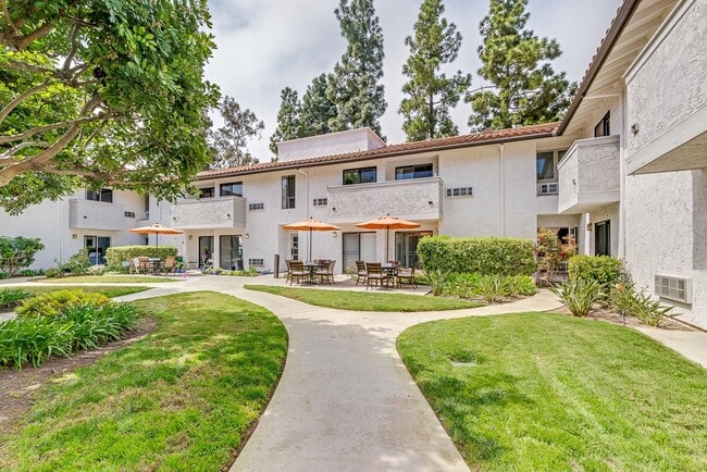 Encinitas Senior Living - 55+ Active Adult Apartments