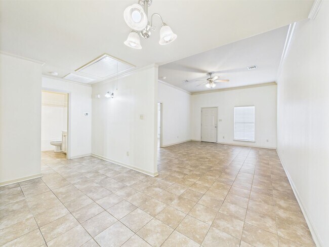 Photo - 109 Country Ln Apartment Unit B