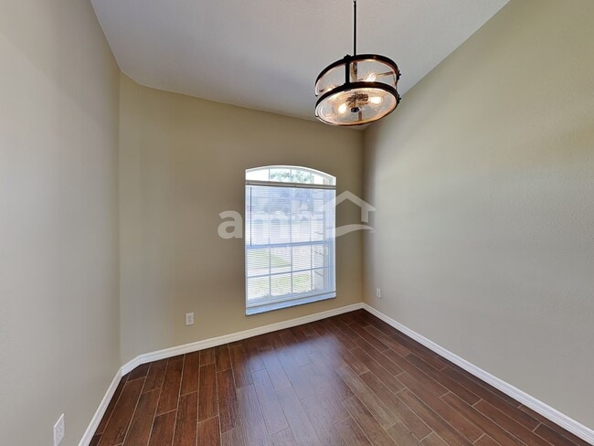 Photo - 1403 22nd Ave W