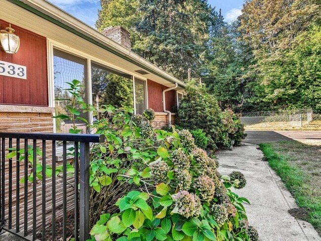 Photo - 3533 NE 17th Pl