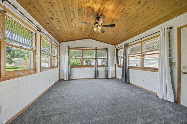 Photo - 5443 Louisiana Ave N