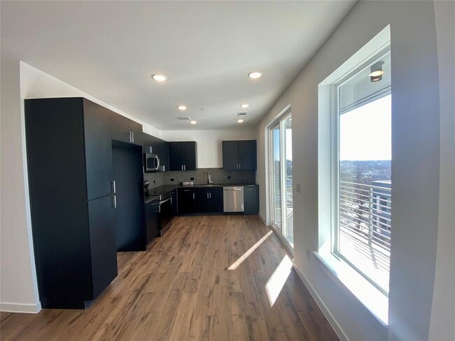 Photo - 4801 Springdale Rd Unit 2408