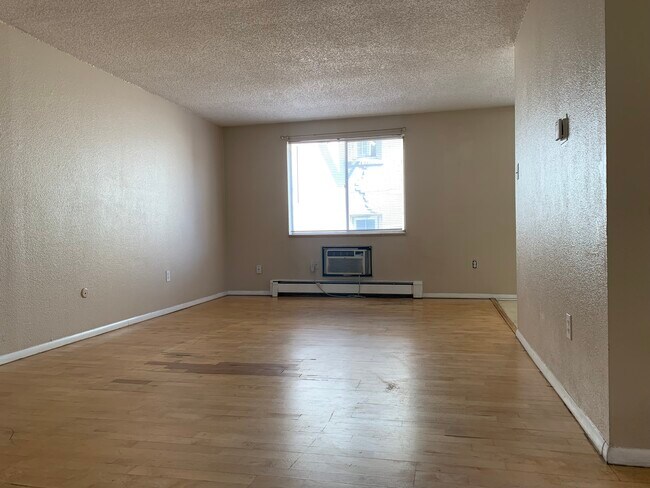 1148 N Washington St Unit 5