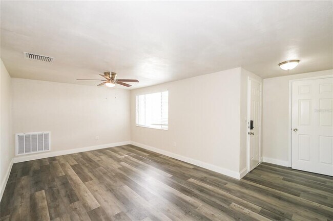 Photo - 3626 Bluebell Ln