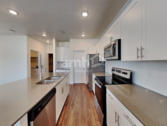 Photo - 2604 W 3340 S