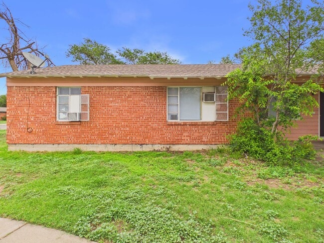 Photo - 2711 Duncan Dr