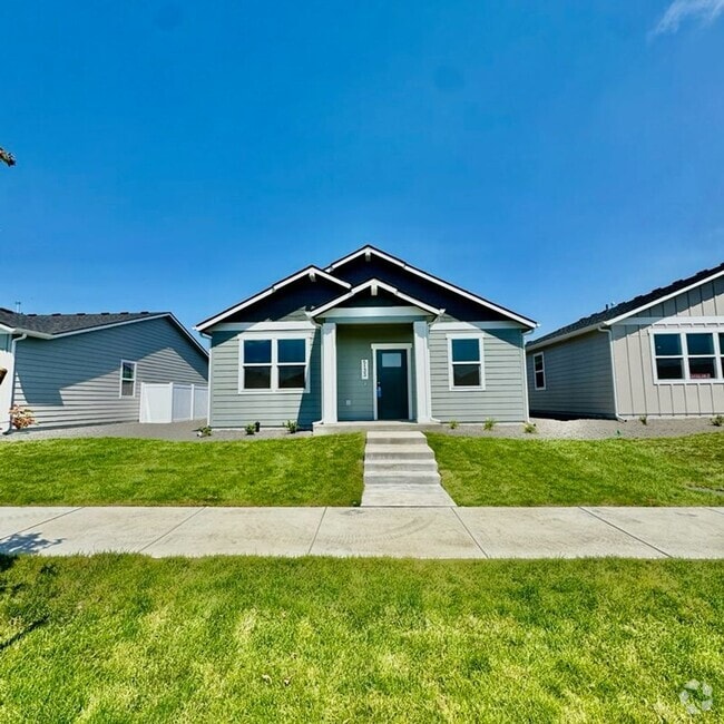 Building Photo - Brand New Built Home move in ready!