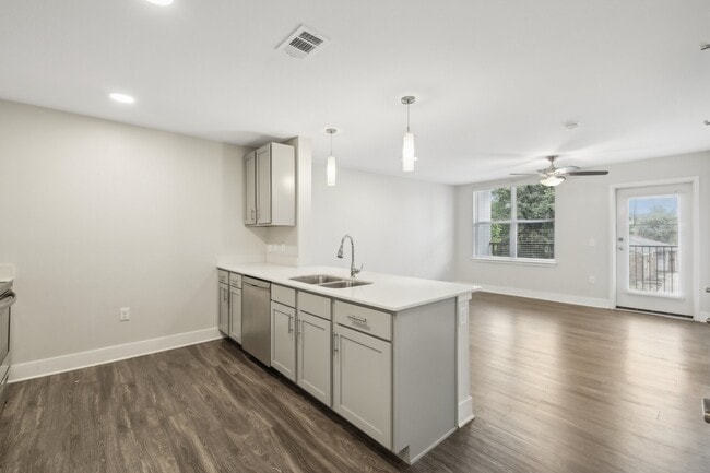 Residences at Hoffman