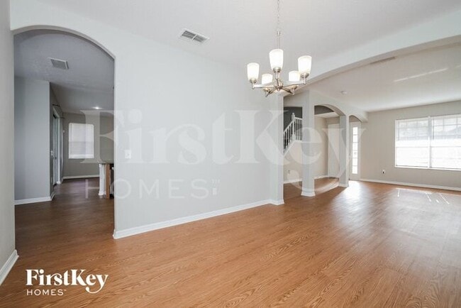 Photo - 1660 The Oaks Blvd