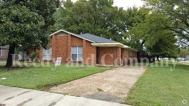 Building Photo - Introducing 3790-3792 Jasmine Dr, a charmi... Rental
