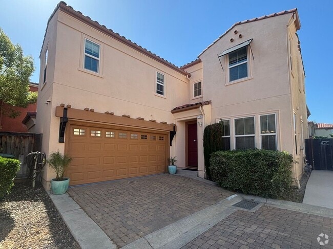 Building Photo - 2135 Prato St Rental