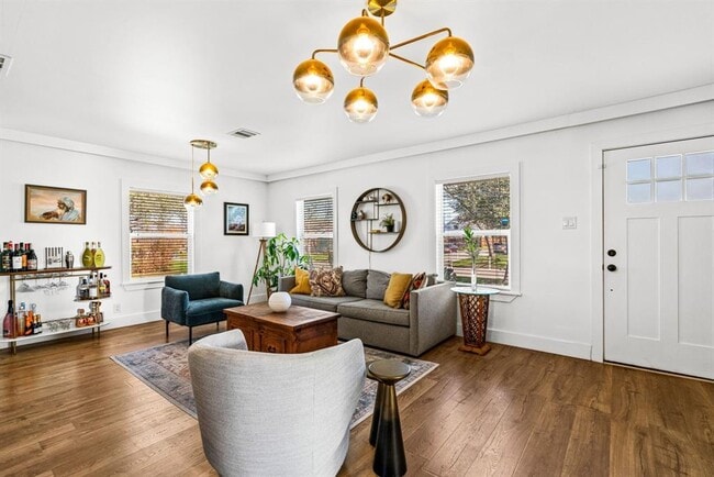 Photo - 5314 Avenue H