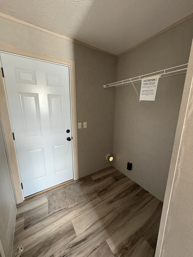 Photo - 507 Mercedes St