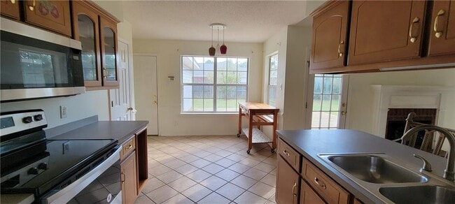 Photo - 8202 Woodstone Dr