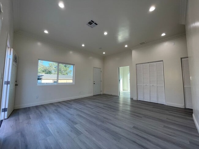 Photo - 8242 Yarrow St Unidad 1/2