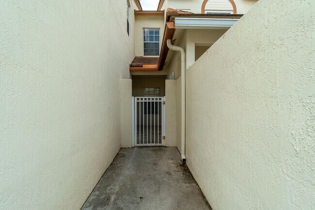 Photo - 12616 Shoreline Dr Unit 102 A