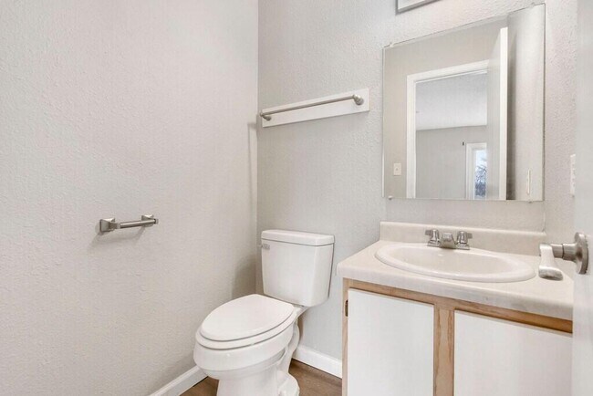 Photo - 865 S Douglas Ave