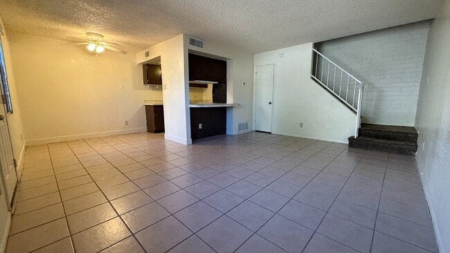 Photo - "Charming 2-Bedroom Townhouse in Phoenix -...