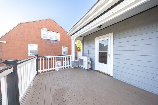 Photo - 7 Alcott St Unidad 2