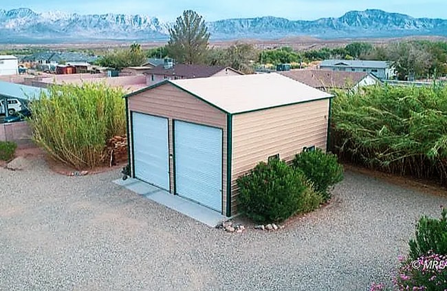 Versatile 3-Bed Home with Commercial Zonin... - Versatile 3-Bed Home with Commercial Zonin...