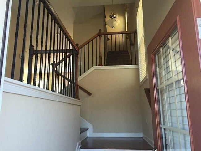 Photo - 921 Fawn Way