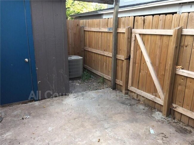 Photo - 1915 Hearthstone Dr