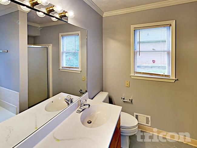 Photo - 2815 Club Forest Dr SE