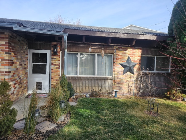 Photo - 1650 Jean St