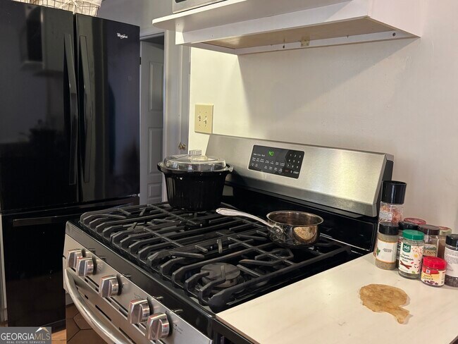 Photo - 866 Verdi Way