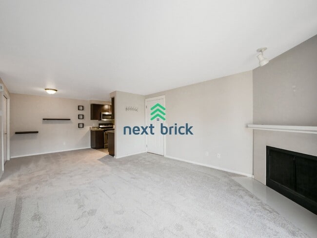 Photo - Beds and 1 Bath Kirkland Condo is Available for Rent!