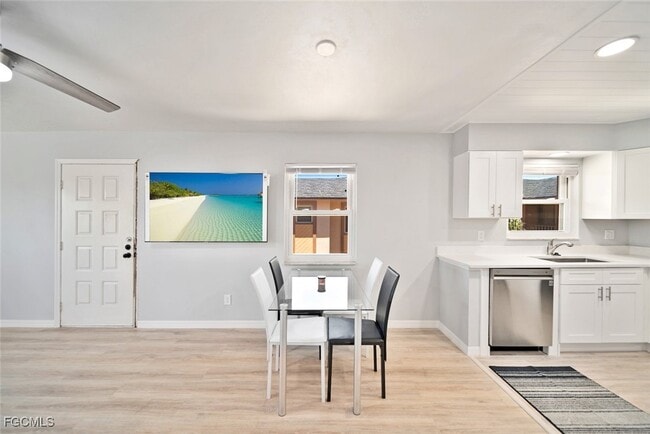 Photo - 16881 Davis Rd Unidad 721