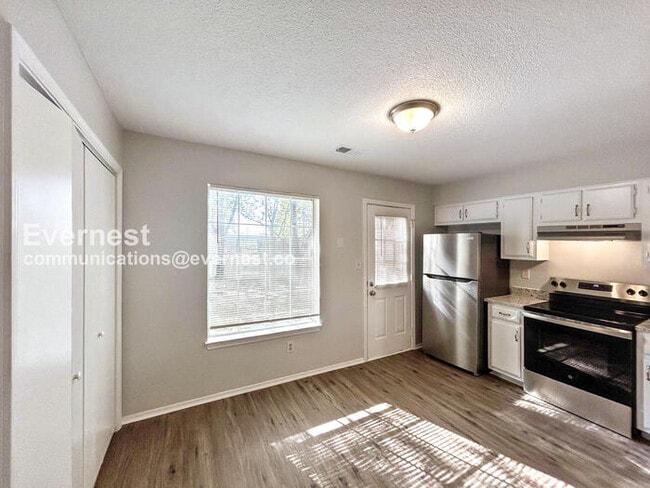 Photo - 5949 Shannon Dr