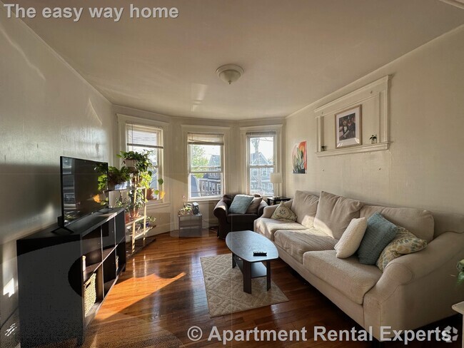 Building Photo - 223 Summer St Unit #2L Rental