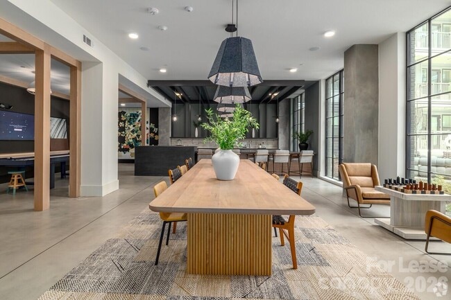 Photo - 536 W Tremont Ave Unit A2