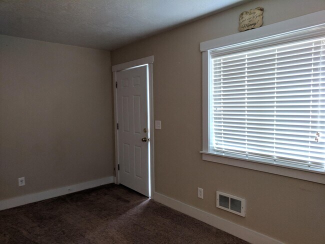 Photo - 2 Big River Rd