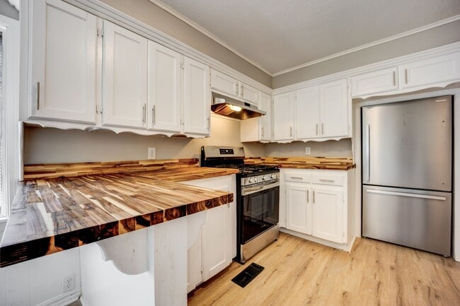 Photo - 508 N May Ave