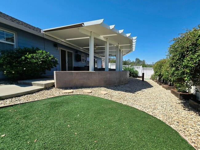 Photo - 8080 Quartz Ln