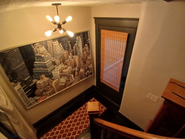 Building Photo - 3269 Montana Ave Unit 3269 Montana Ave